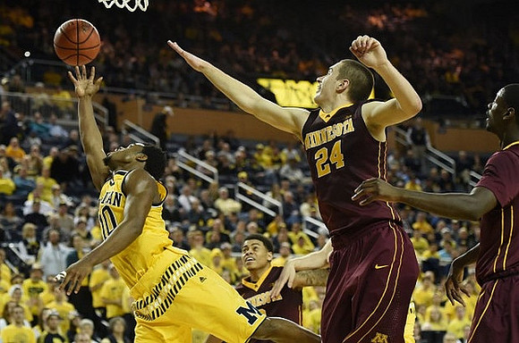 Derrick Walton Jr. (10)