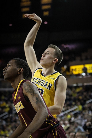 Duncan Robinson (22)
