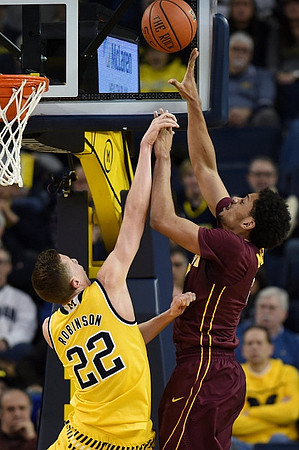 Duncan Robinson (22)