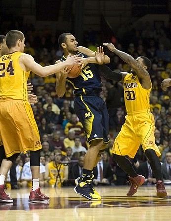 Jon Horford (15)