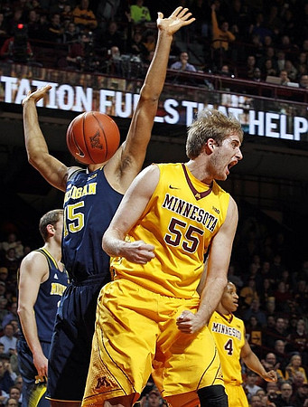Jon Horford (15)