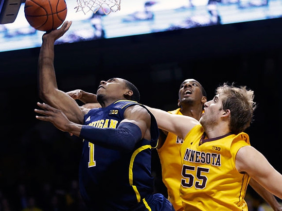 Nik Stauskas (11)