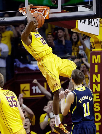 Nik Stauskas (11)