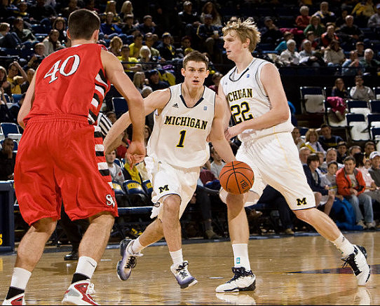 Stu Douglass (1) and Blake McLimans (22)