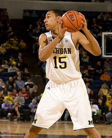 Jon Horford (15)