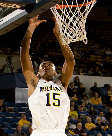 Jon Horford (15)