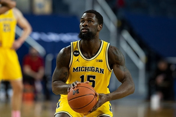 Chaundee Brown Jr. (15)