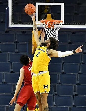 Isaiah Livers (2)
