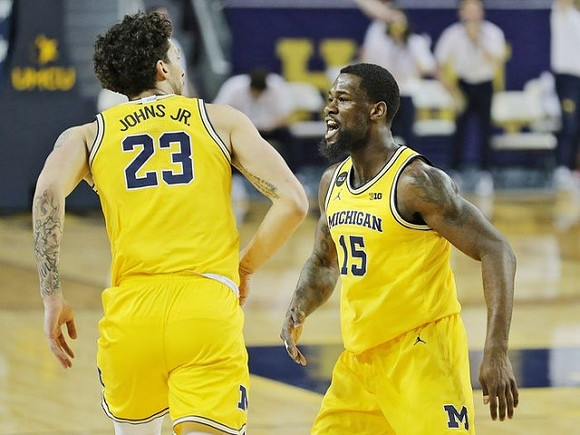 Brandon Johns Jr. (23) and Chaundee Brown Jr. (15)