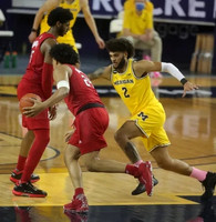 Isaiah Livers (2)