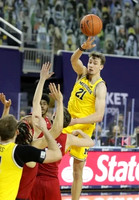 Franz Wagner (21) and Austin Davis (51)