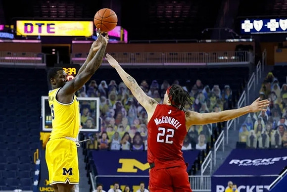 Chaundee Brown Jr. (15)