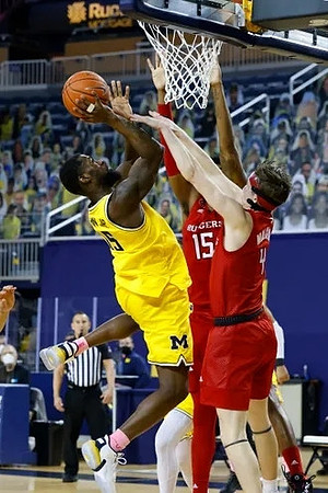 Chaundee Brown Jr. (15)