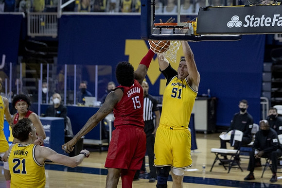 Austin Davis (51) and Franz Wagner (21)