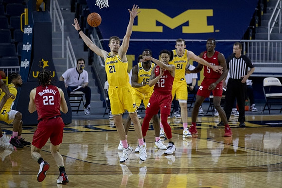 Franz Wagner (21) and Austin Davis (51)