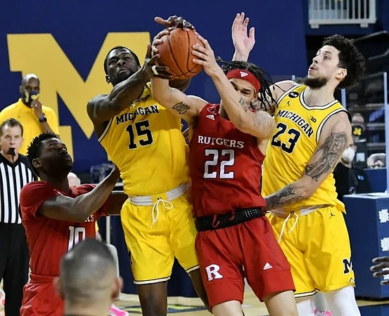 Chaundee Brown Jr. (15) and Brandon Johns Jr. (23)