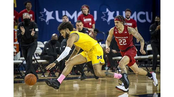 Isaiah Livers (2)