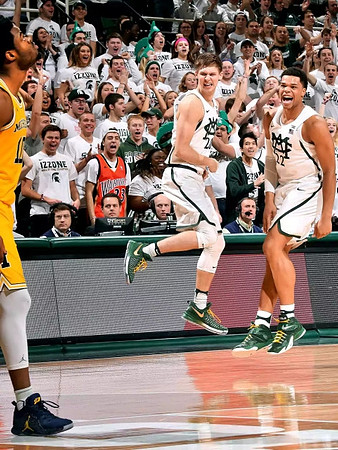 Derrick Walton Jr. (10)