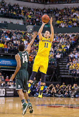 Nik Stauskas (11)