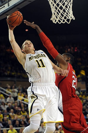 Nik Stauskas (11)