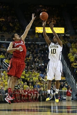 Derrick Walton Jr. (10)