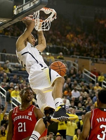 Jon Horford (15)