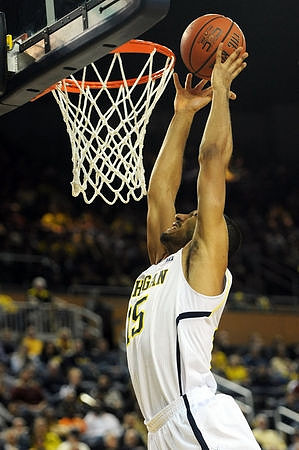 Jon Horford (15)