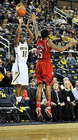 Derrick Walton Jr. (10)