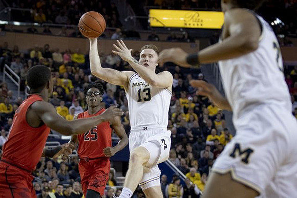 Ignas Brazdeikis (13) and Jordan Poole (2)