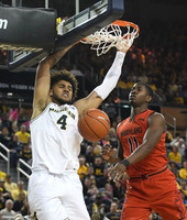 Isaiah Livers (4)
