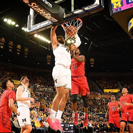Isaiah Livers (4) and Ignas Brazdeikis (13)