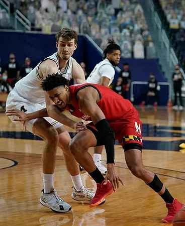Franz Wagner (21) and Mike Smith (12)