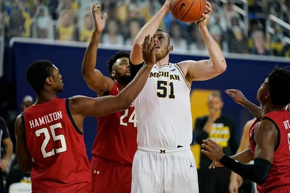 Austin Davis (51)