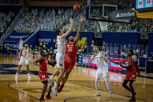 Isaiah Livers (2), Franz Wagner (21), and Hunter Dickinson (1)