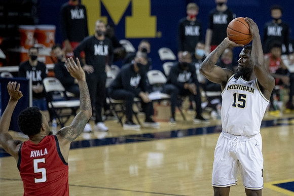 Chaundee Brown Jr. (15)