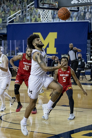 Isaiah Livers (2)