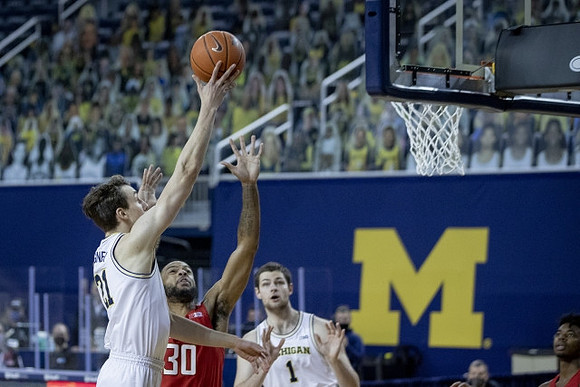 Franz Wagner (21) and Hunter Dickinson (1)