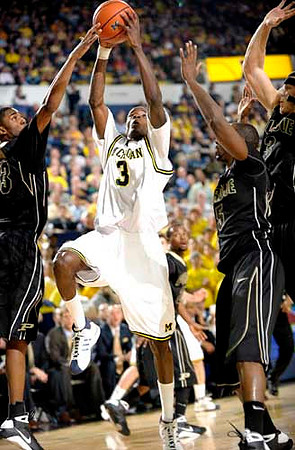 Manny Harris (3)