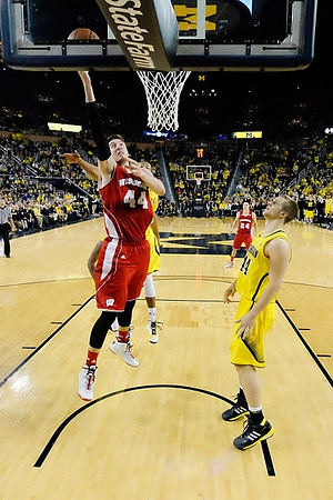 Kameron Chatman (3), Ricky Doyle (32), and Zak Irvin (21)