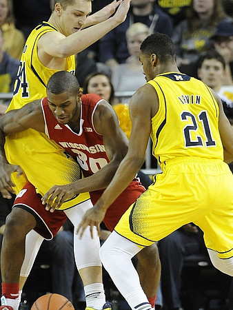 Mark Donnal (34) and Zak Irvin (21)