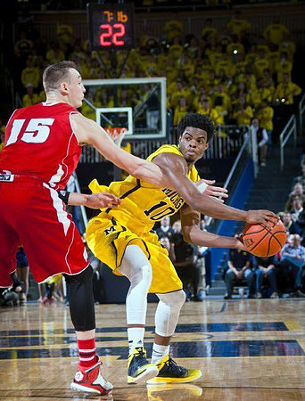Derrick Walton Jr. (10)