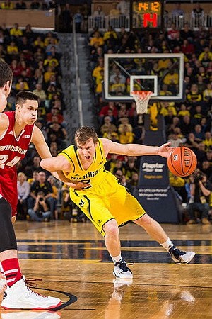 Kameron Chatman (3) and Spike Albrecht (2)