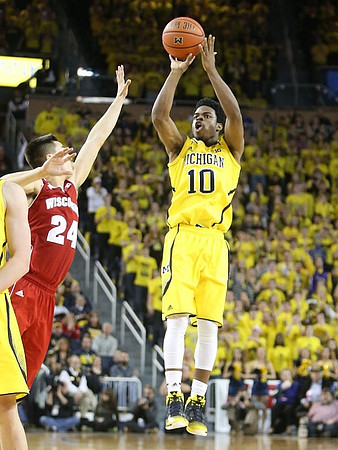Derrick Walton Jr. (10)