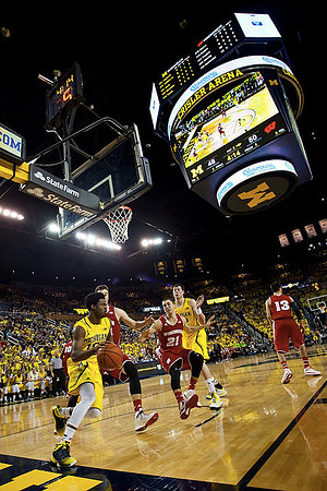 Max Bielfeldt (44) and Zak Irvin (21)