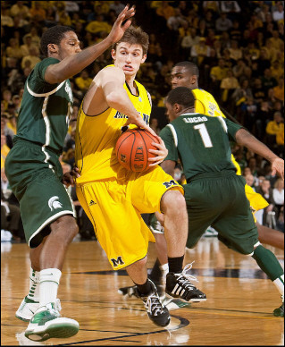 Stu Douglass (1) and Tim Hardaway Jr. (10)