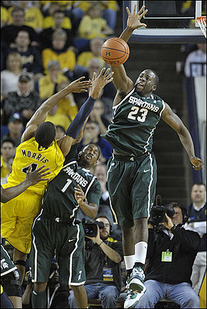 Darius Morris (4)