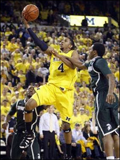 Darius Morris (4)