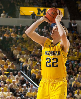 Blake McLimans (22)
