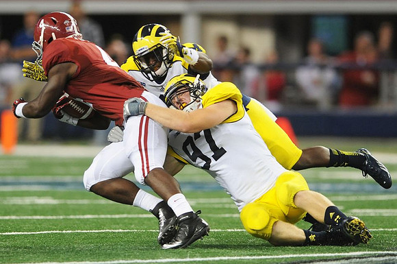 Brennen Beyer (97) and Raymon Taylor (6)