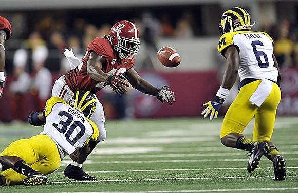 Thomas Gordon (30) and Raymon Taylor (6)
